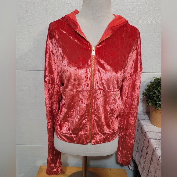 Nwt *set* Womens Fabletics Velour Set